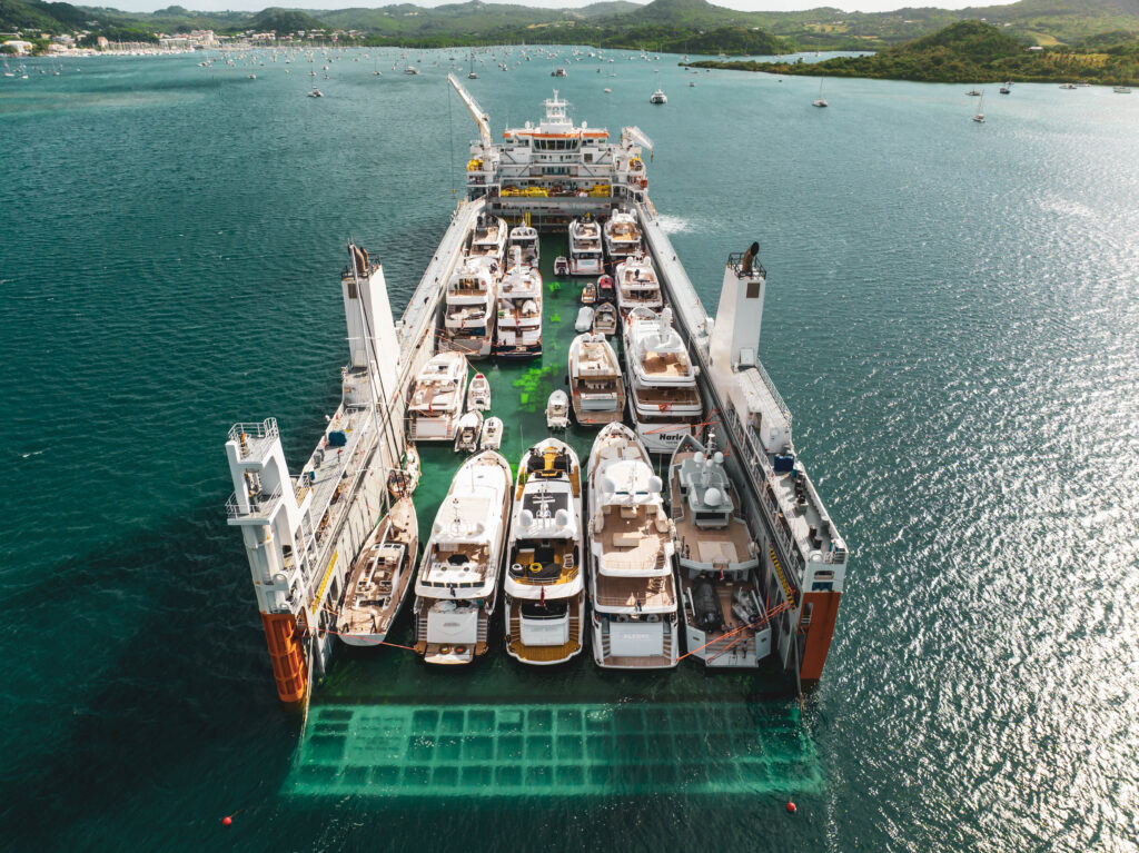 Shipping yachts